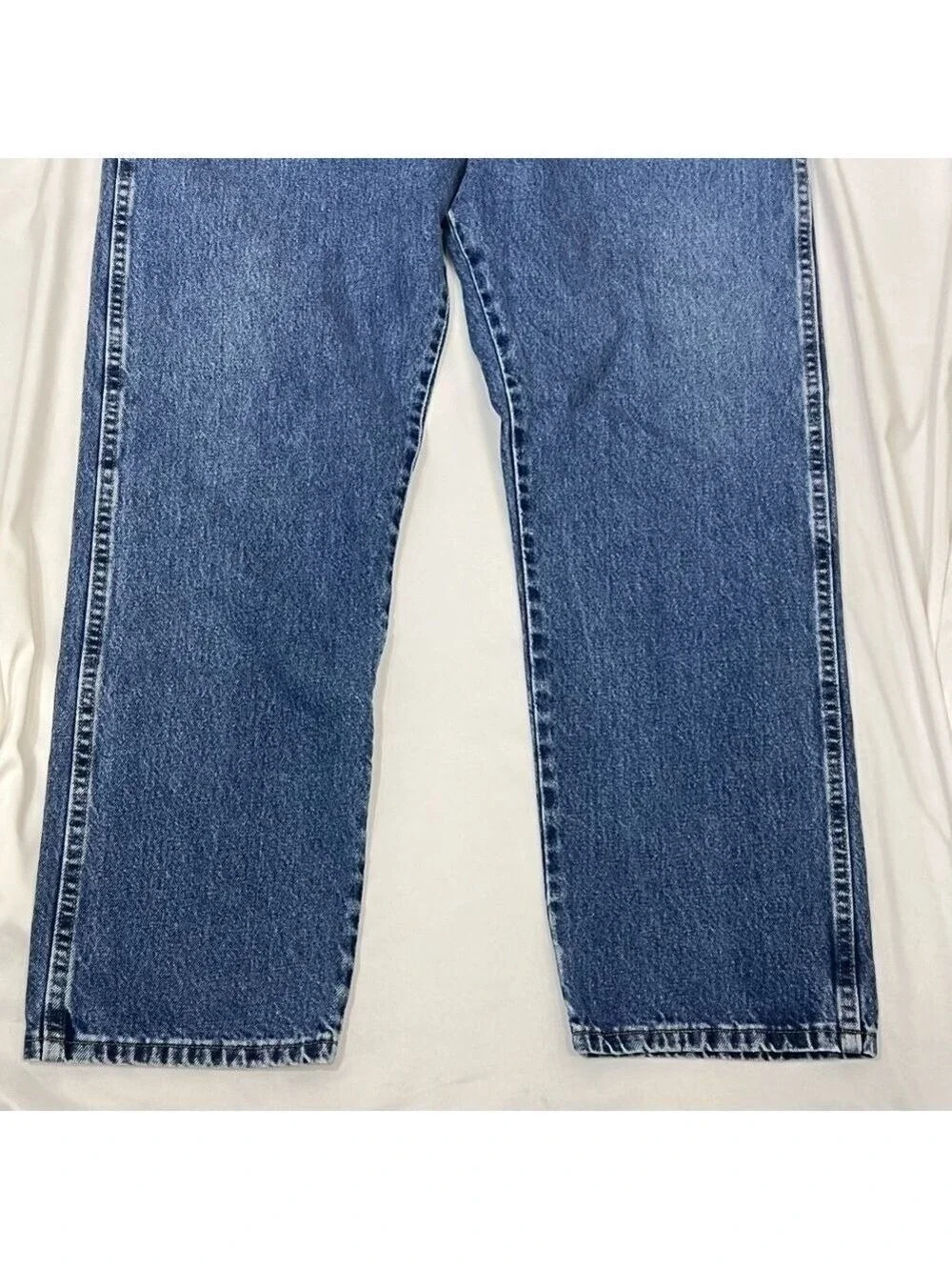 WRANGLER Men's Size 40x30 Regular Fit Straight Leg Denim Jeans